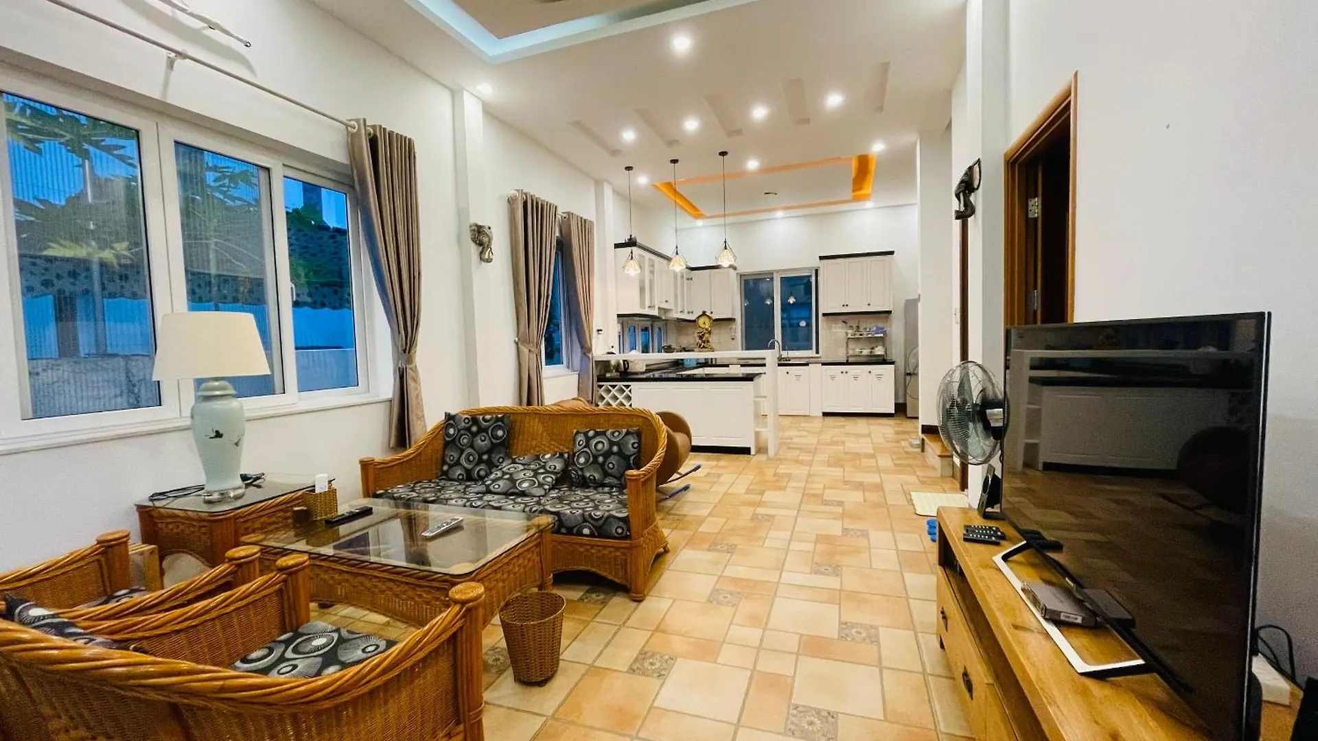 נה טראנג Benzen Villa  נה טראנג